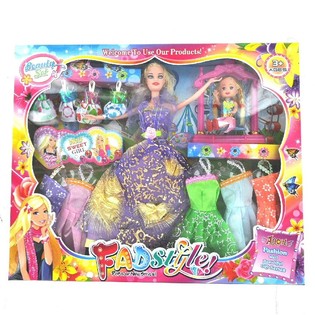 SET DE MUÑECAS EN CAJA